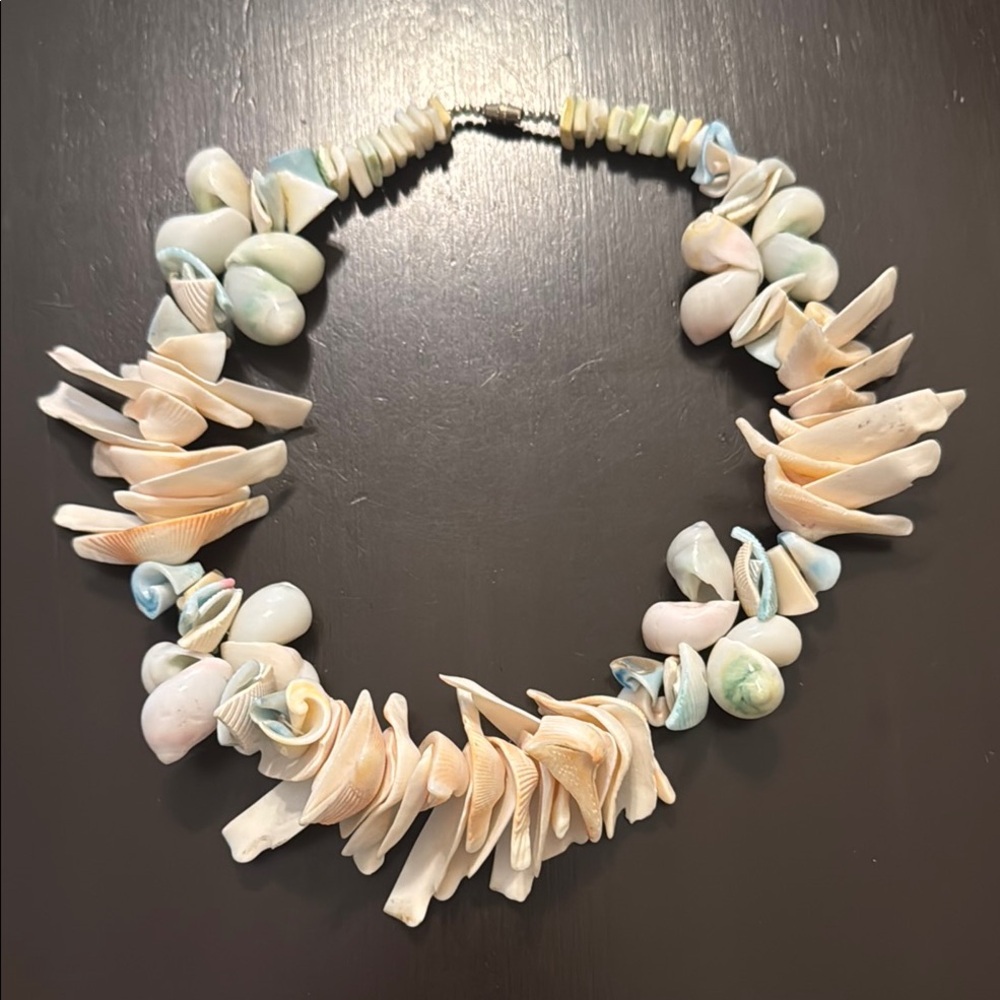 Elegant Shell Necklace with Pastel Hues